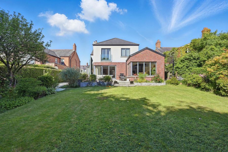 39 Cranmore Gardens