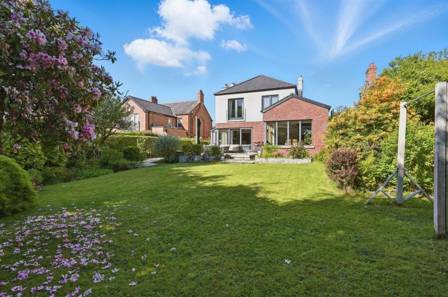 39 Cranmore Gardens