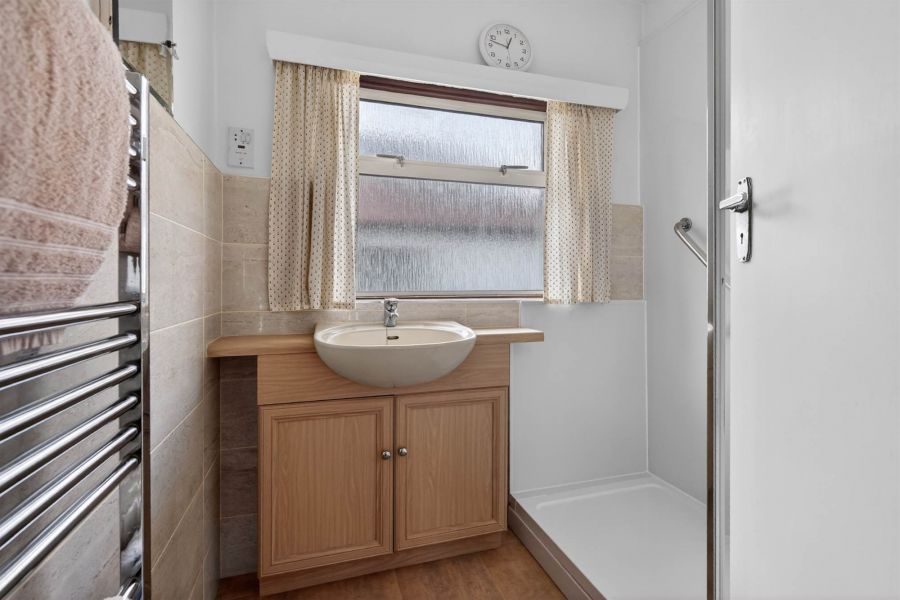 17 Strangford Avenue