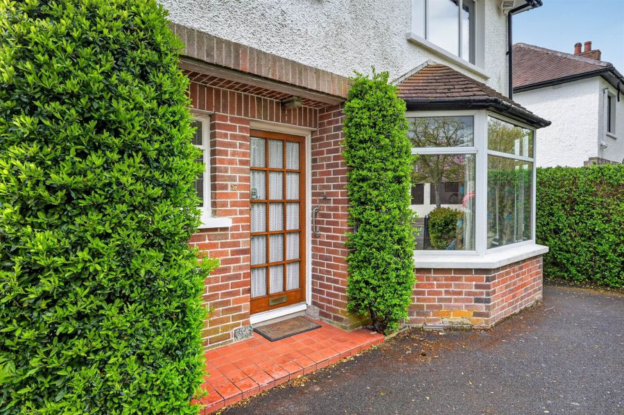 17 Strangford Avenue