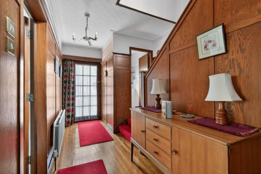 17 Strangford Avenue