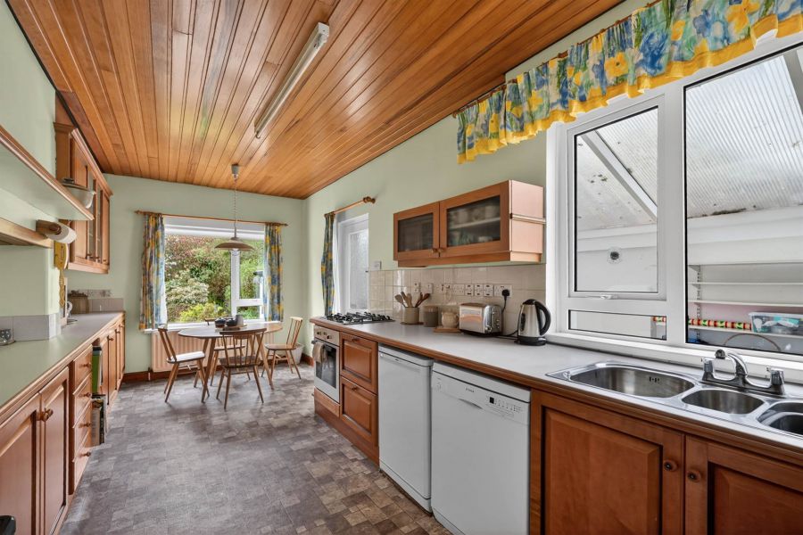 17 Strangford Avenue