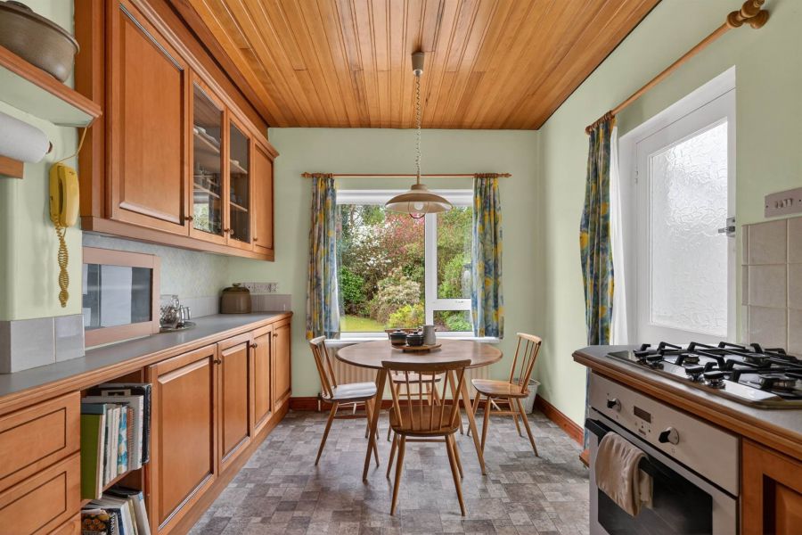 17 Strangford Avenue