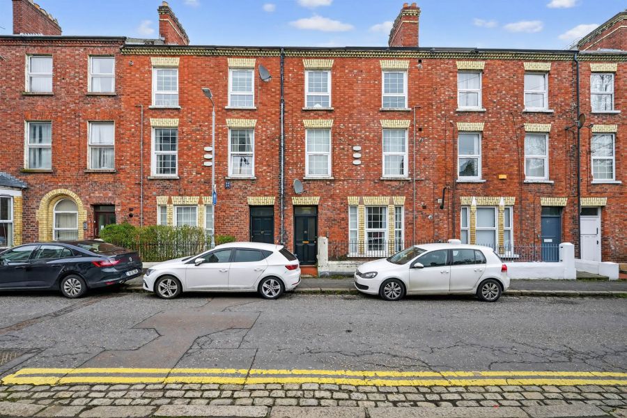 Apt 3 25-27 Dunluce Avenue, Lisburn Road, Belfast, BT9 7AW