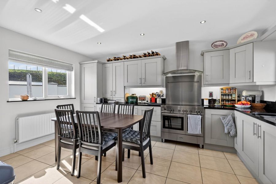 28 Moycraig Road