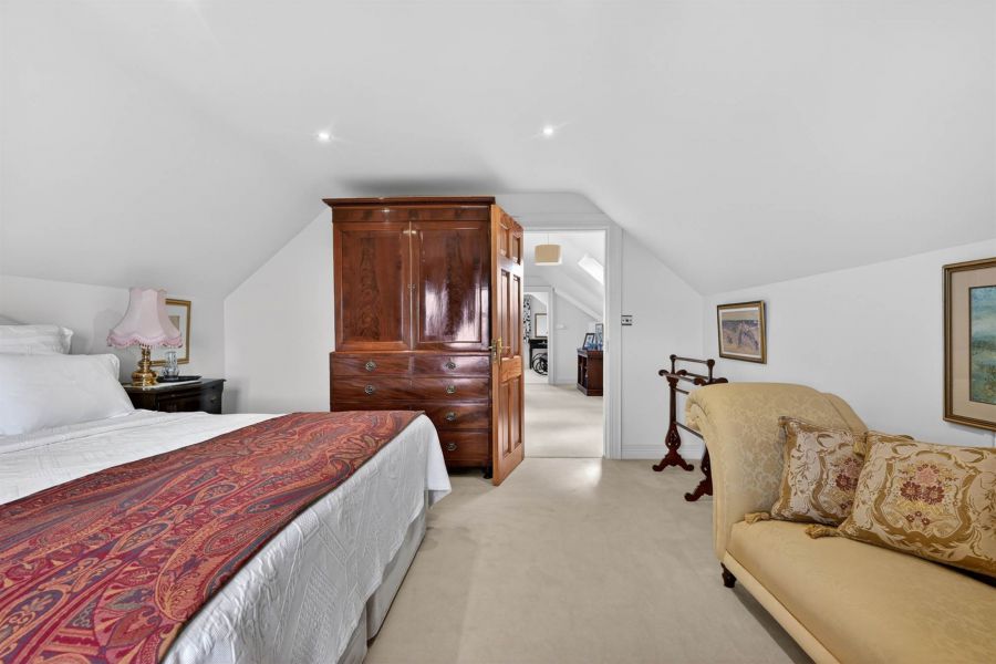 28 Moycraig Road