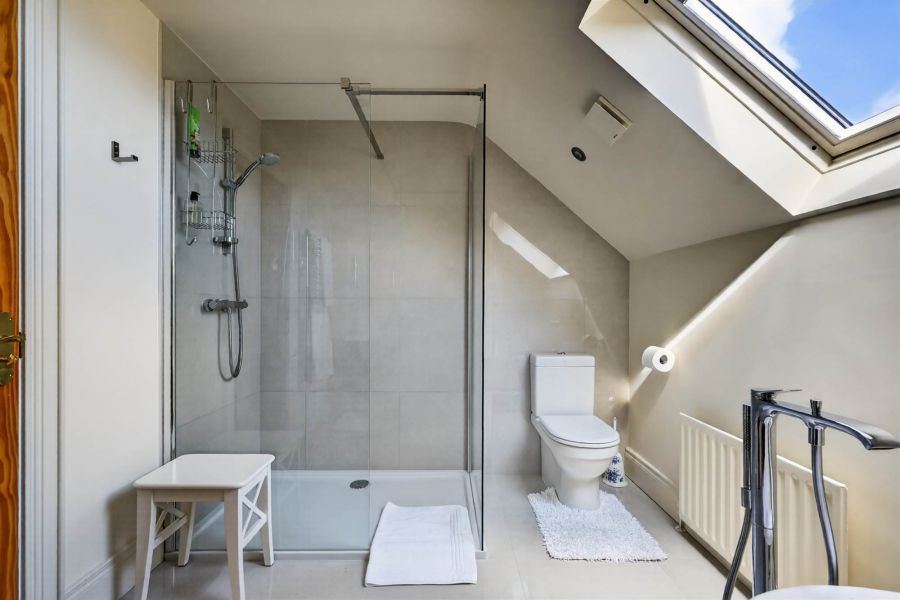 28 Moycraig Road