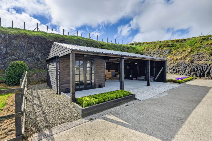 28 Moycraig Road