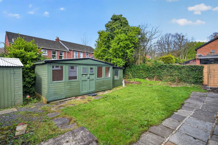 10 Fortwilliam Gardens