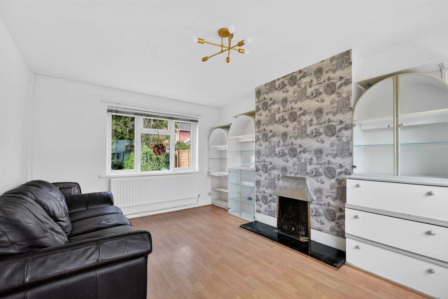 10 Fortwilliam Gardens