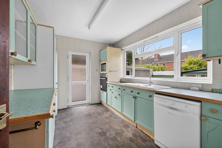 10 Fortwilliam Gardens