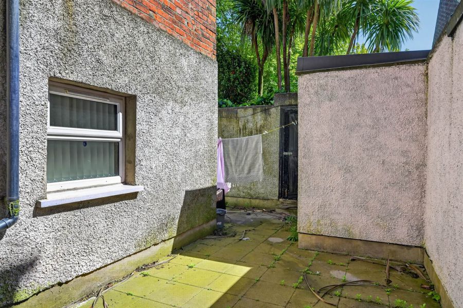 Three Apartments @, 47 Ashley Avenue