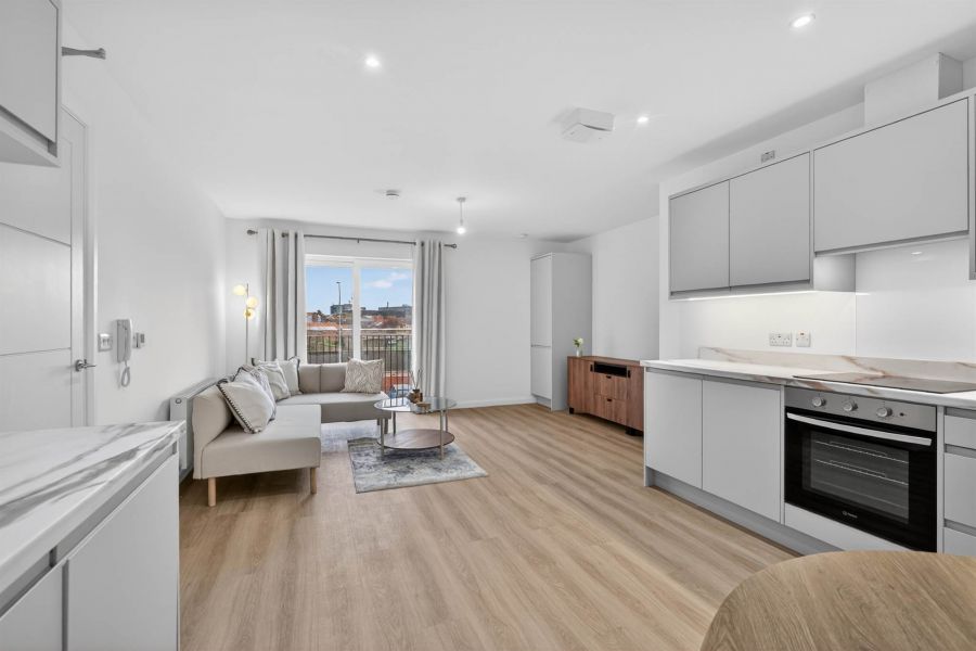 Apt 7 2 Dayton Street