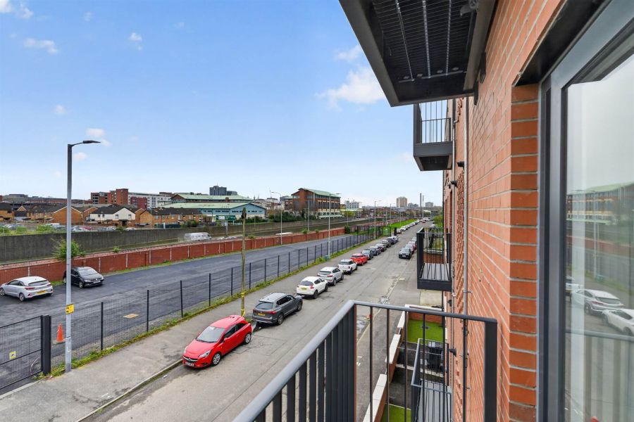 Apt 7 2 Dayton Street