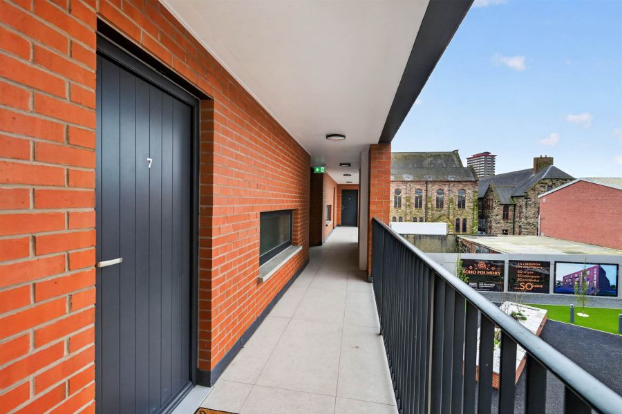 Apt 7 2 Dayton Street