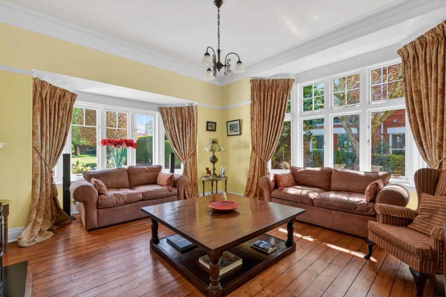 12 Osborne Gardens