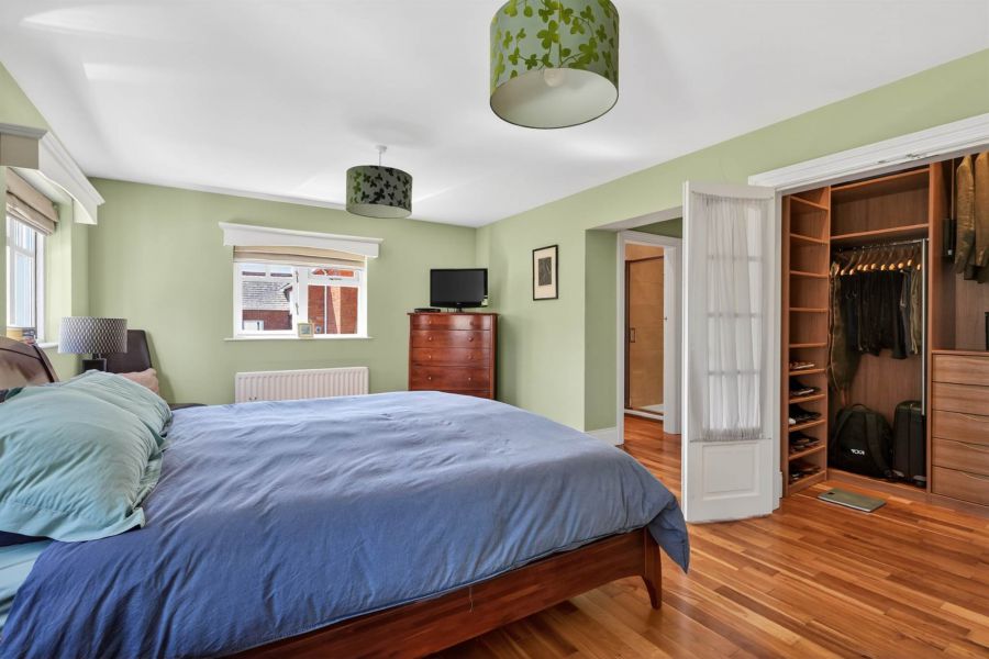 12 Osborne Gardens