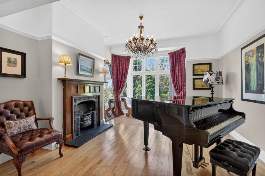 12 Osborne Gardens