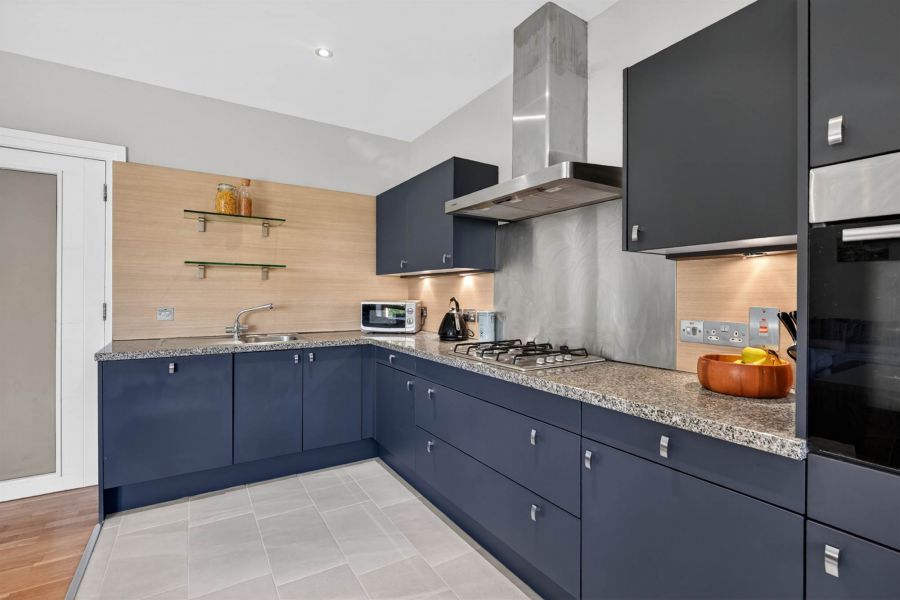 Apt B1 Malone Square