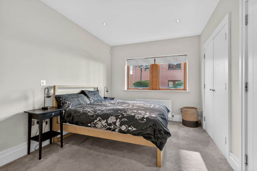 Apt B1 Malone Square