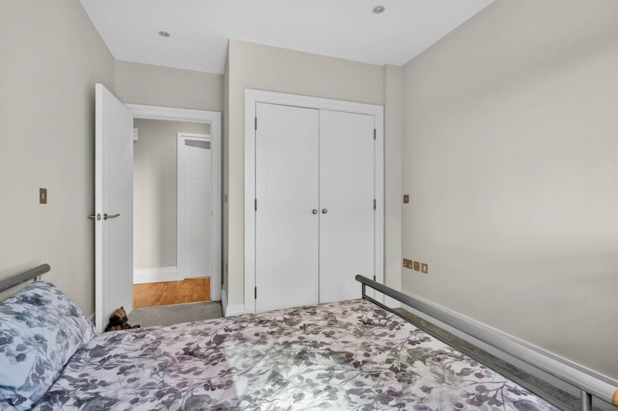 Apt B1 Malone Square