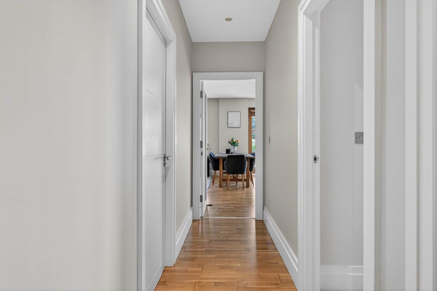 Apt B1 Malone Square