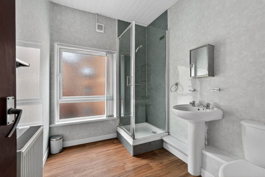 Apt 2 3 Abercorn Street