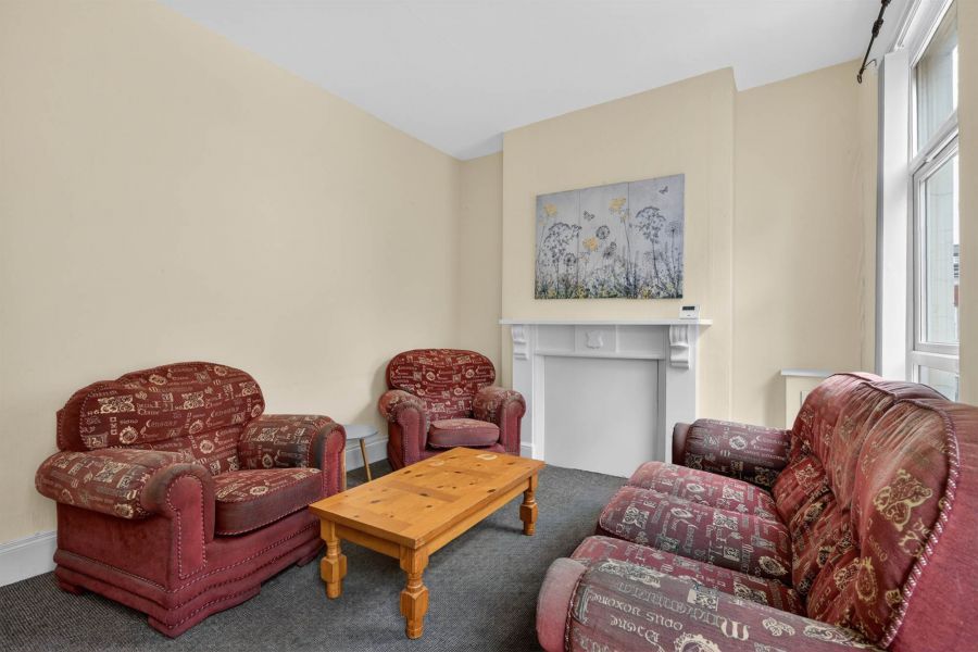 Apt 2 3 Abercorn Street