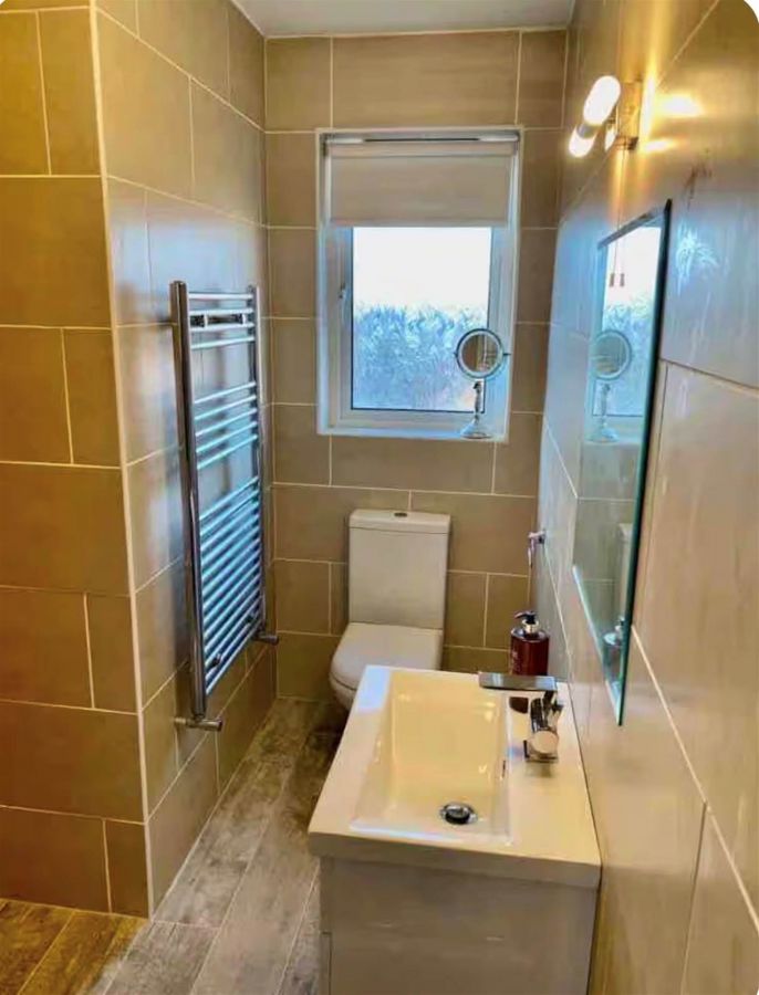 37 Oakleigh Park