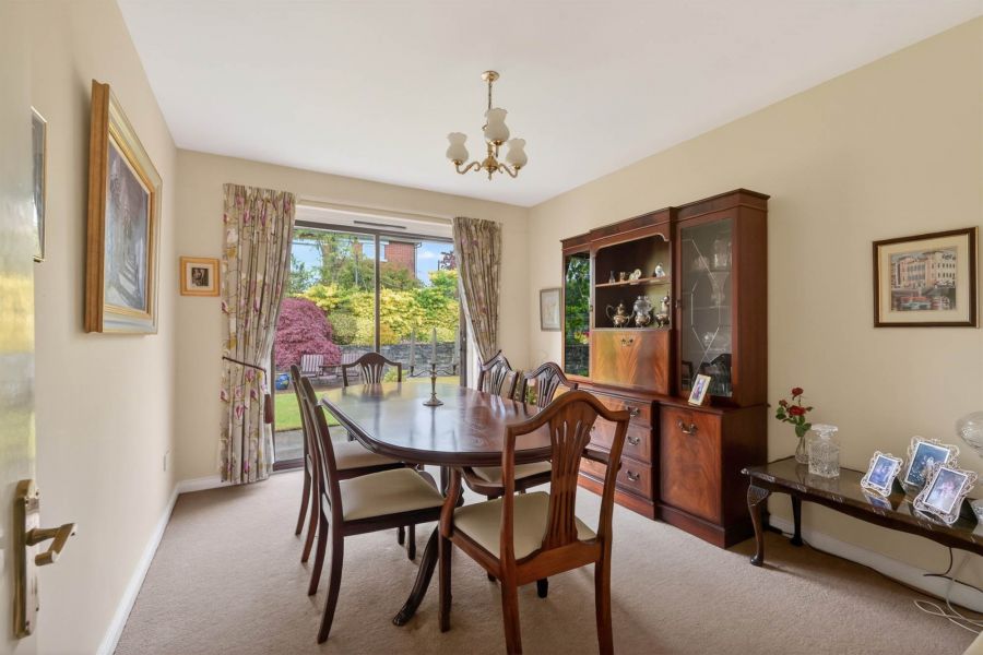2 Knightsbridge Manor