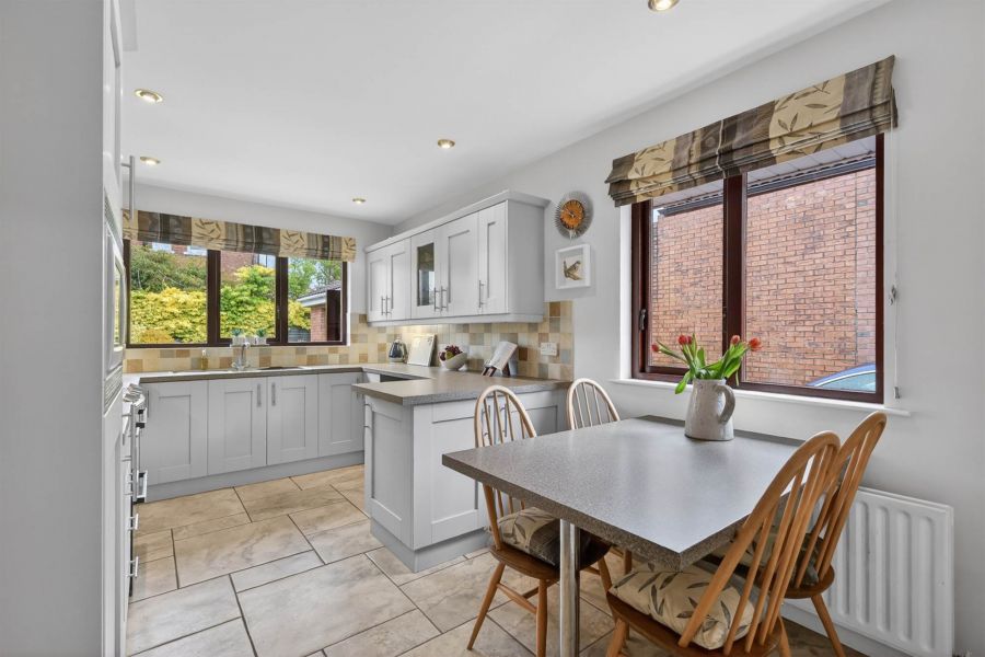 2 Knightsbridge Manor