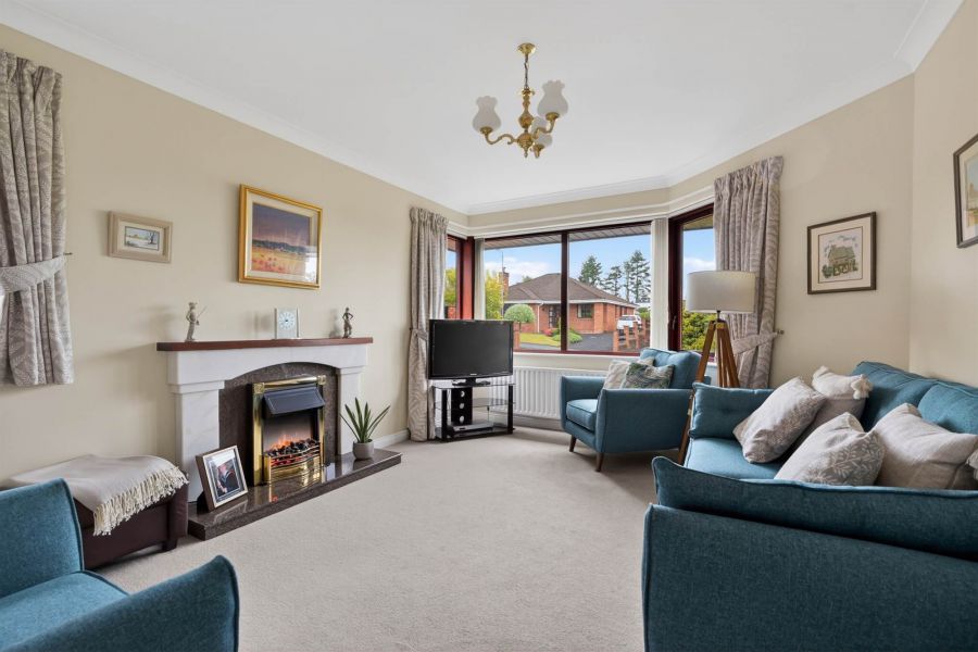 2 Knightsbridge Manor