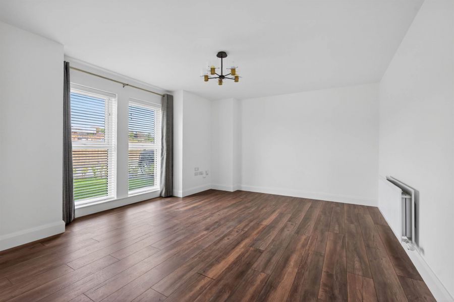 31 Baronsgrange Green