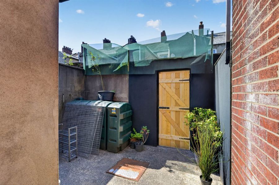 102 Donnybrook Street