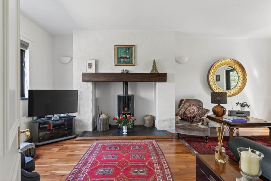12 Royal Lodge Avenue
