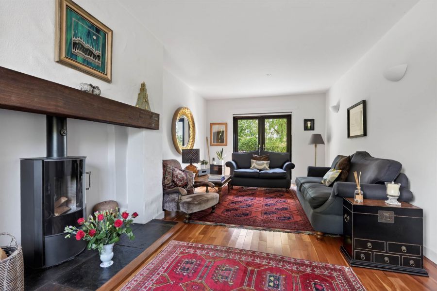 12 Royal Lodge Avenue