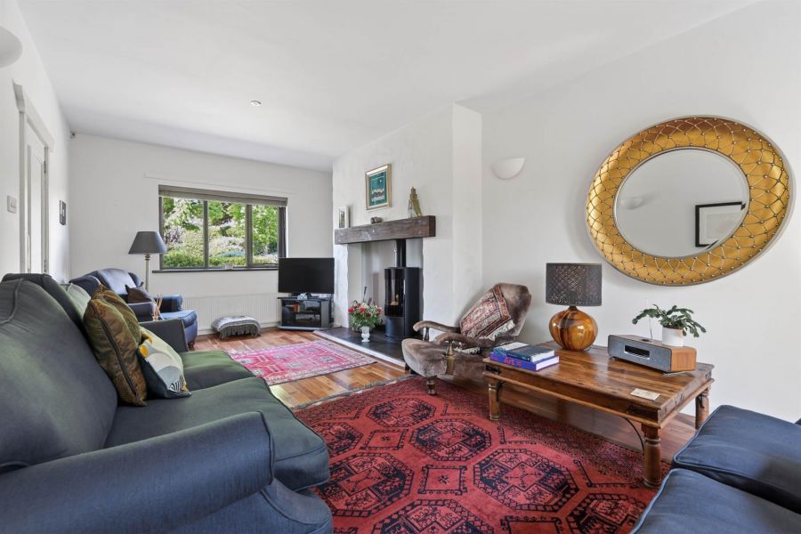 12 Royal Lodge Avenue