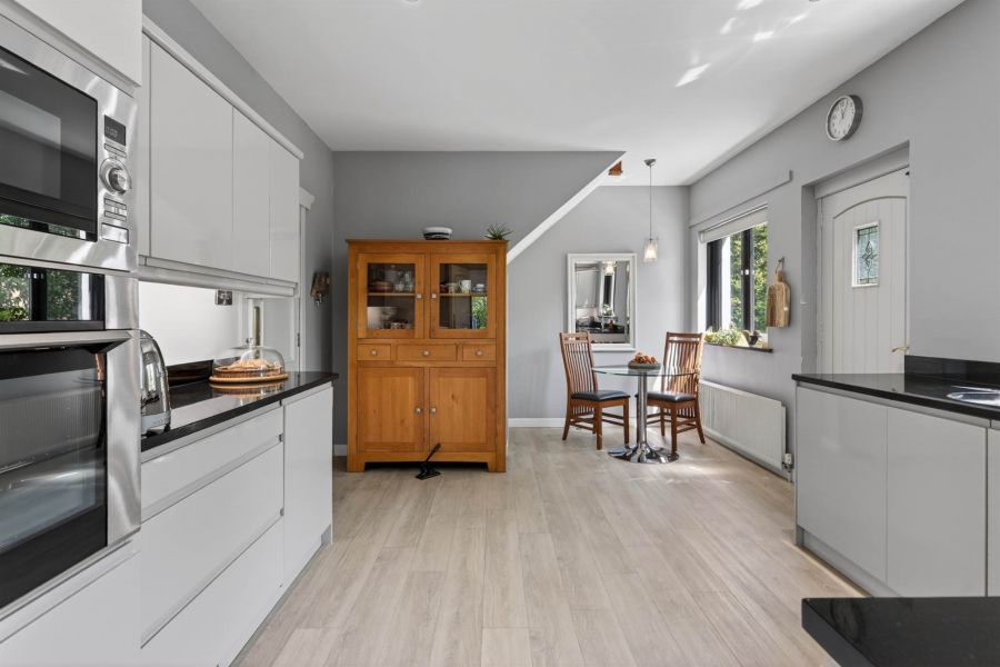 12 Royal Lodge Avenue