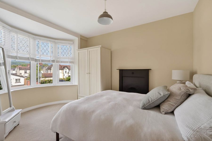 60 Upper Lisburn Road