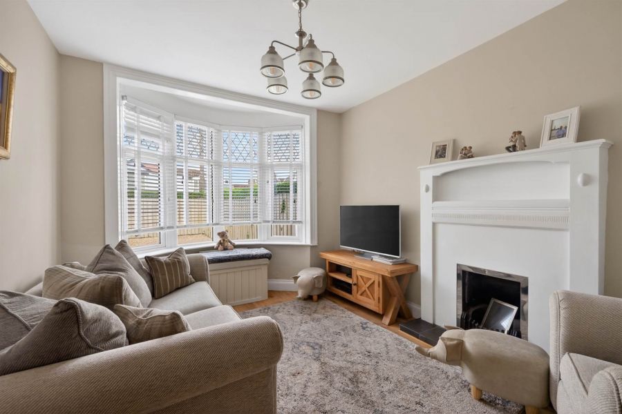 60 Upper Lisburn Road