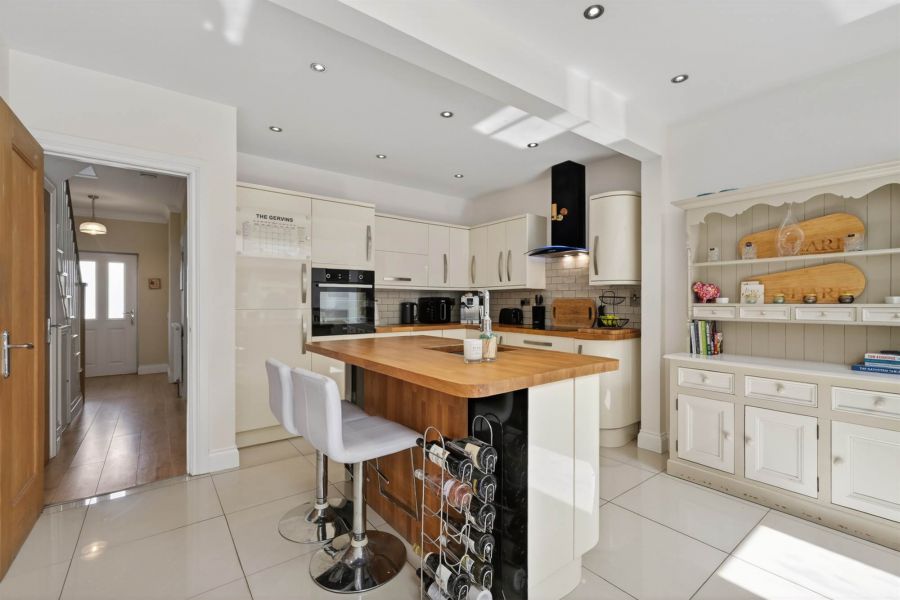 60 Upper Lisburn Road