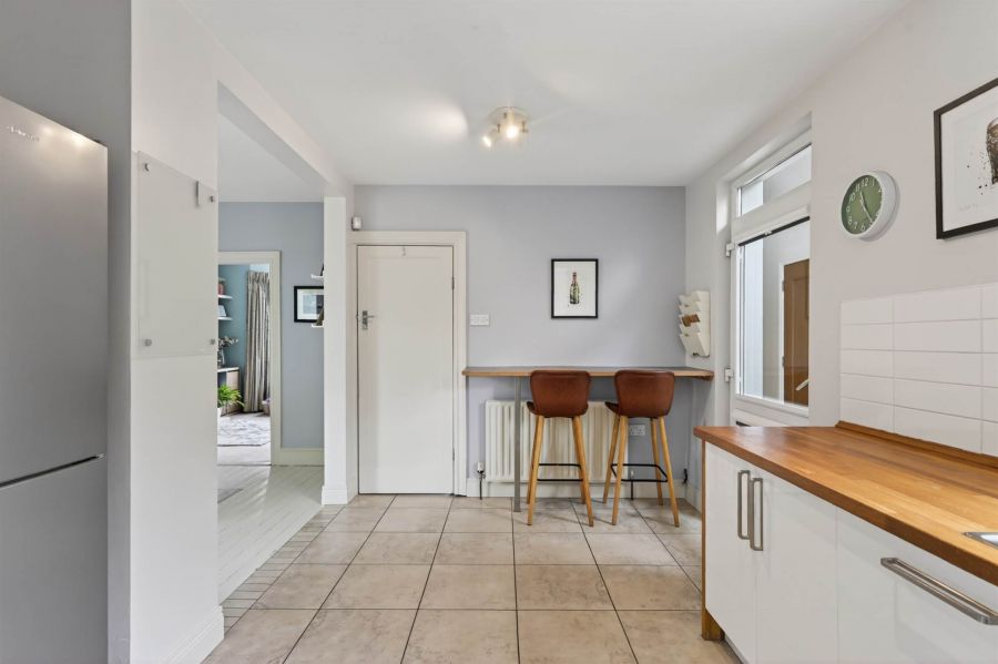 3 Ravensdene Park