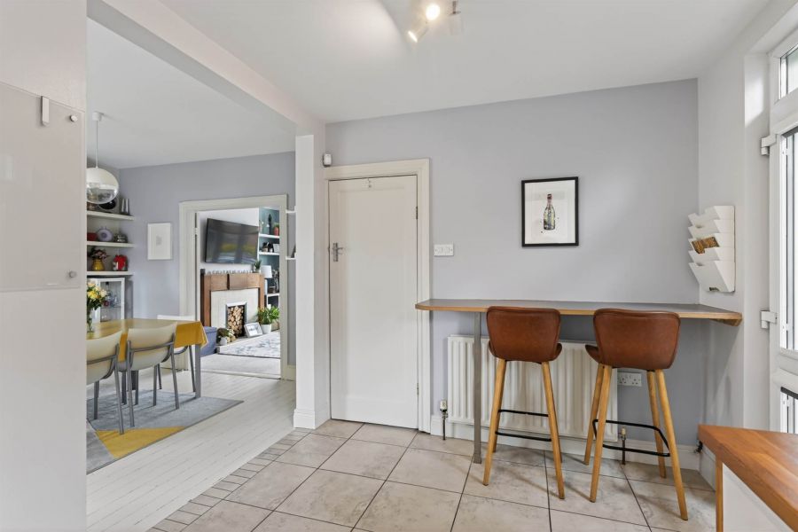 3 Ravensdene Park