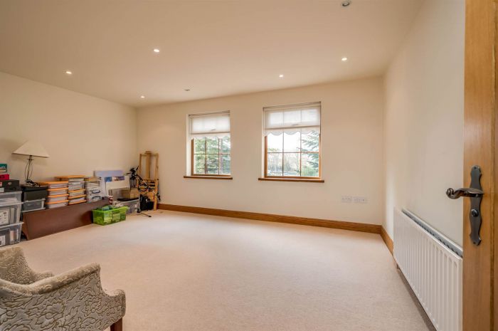 4 Myrtledene Drive