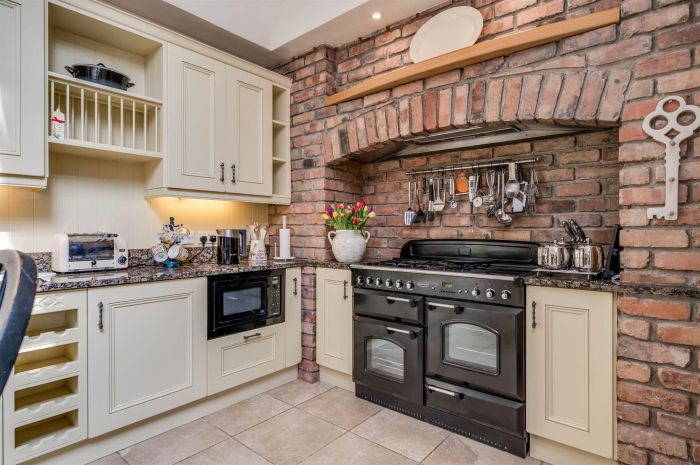 4 Myrtledene Drive