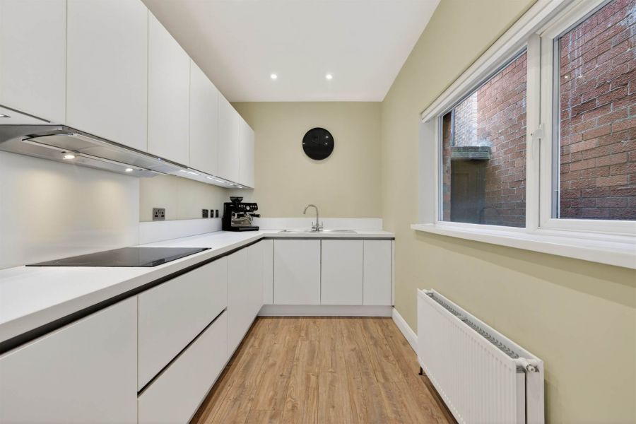 15 Laganvale Street