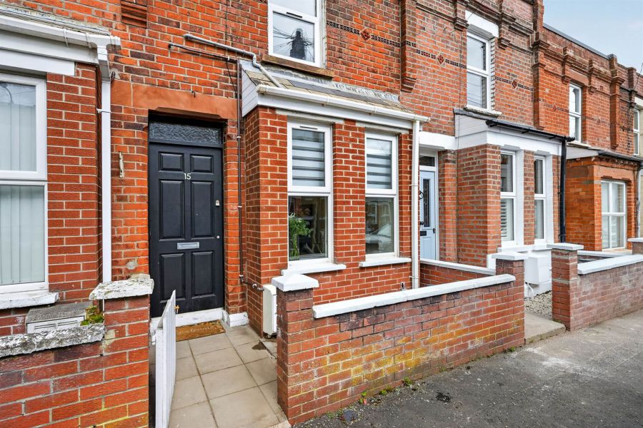 15 Laganvale Street