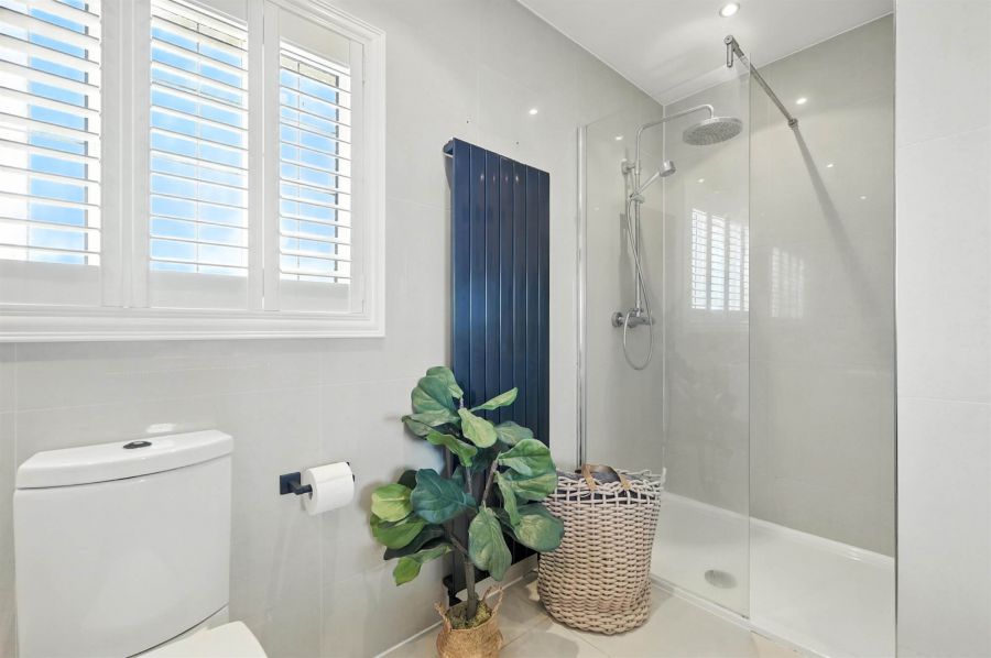 1 Harberton Park