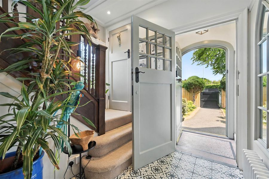 1 Harberton Park