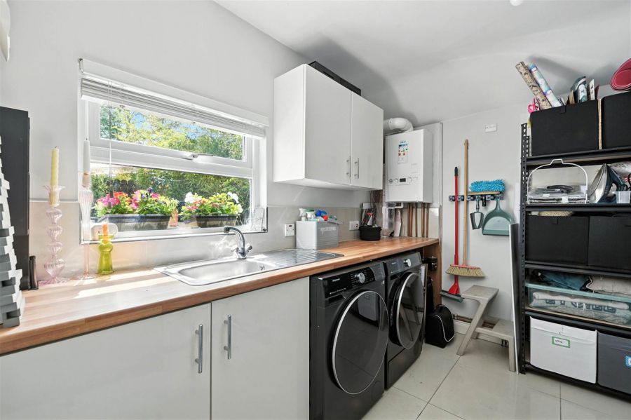 1 Harberton Park
